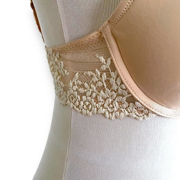 Wacoal Womens Embrace Lace Push Up Bra 36B Nude White Underwire 858191 Padded - Picture 4 of 8